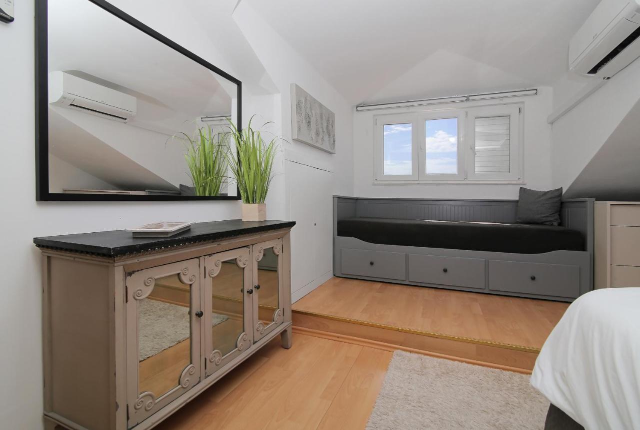 Spacious 2 Bedroom Apt Luxeview- Oldtownview, 10Min To Town Dubrovnik Exterior foto